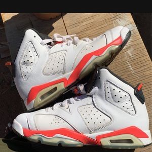 Jordan 6 Retro